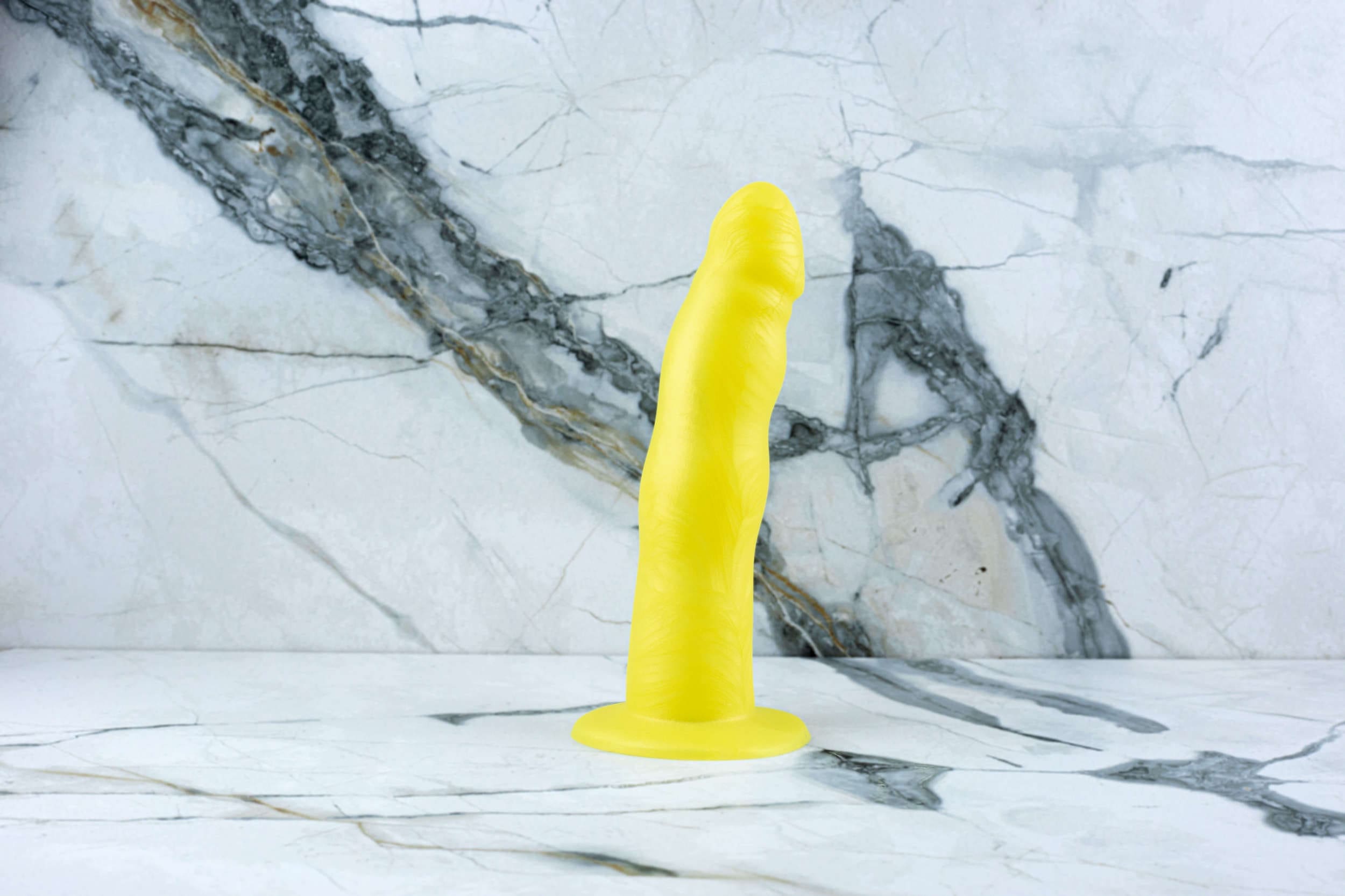 Ylva & Dite | Realistic Green Dildo with Suction Cup | Eros