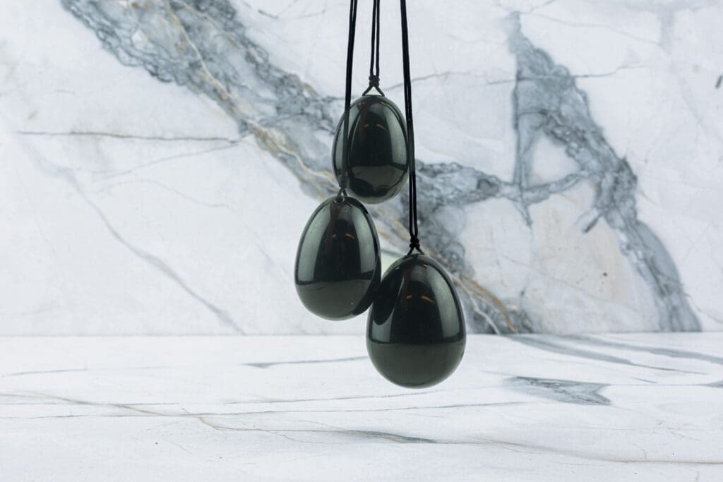 Yoni Egg Obsidian Set