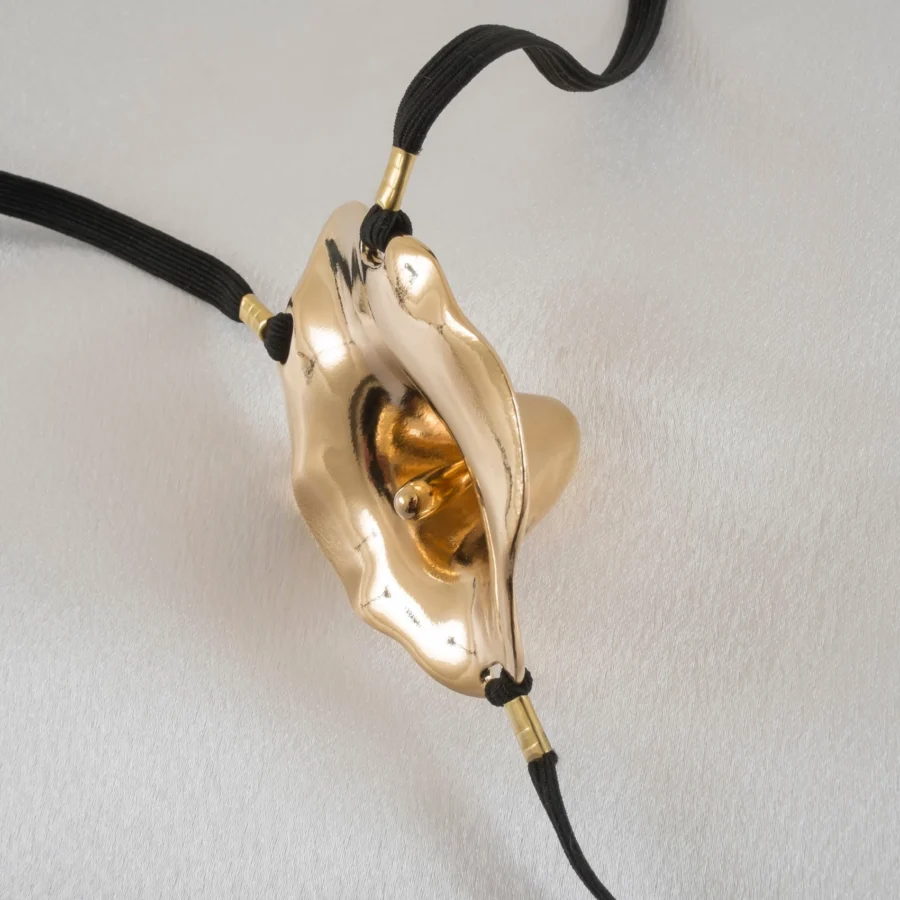 Sylvie Monthule Penetrating Jewelry Flower Gold 4