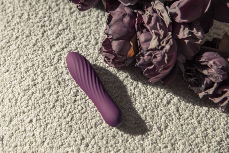 Svakom Tulip Vibrator Purple