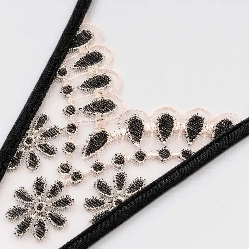 Lucky Cheeks | Fiesta Eleganza - Micro T-String - Image 3