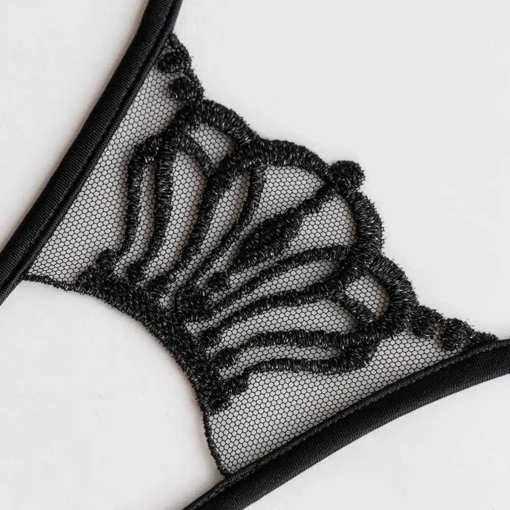Lucky Cheeks | Queen of Love Deep Black - Mini Open G-string - Image 3