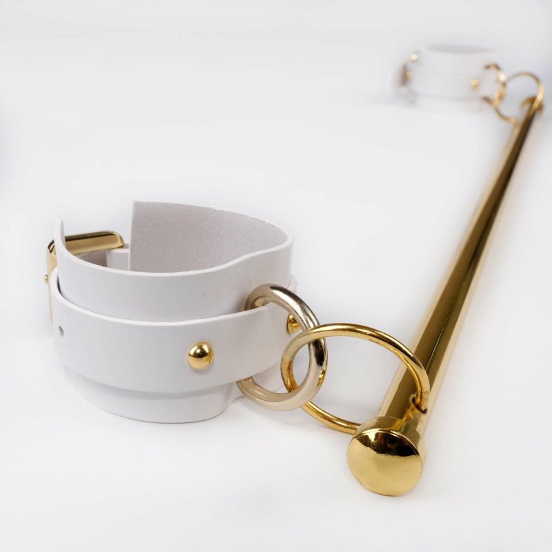 Elif Domanic Maria Spreader bar 3